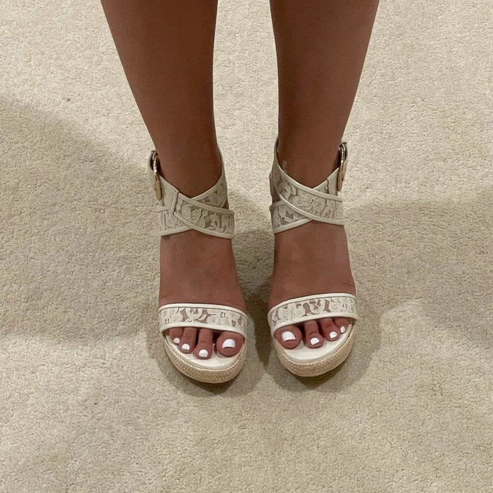 Stuart Weitzman Guipure Lace Espadrille Sandal Ivory Wedges Z4037* size 8